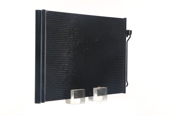 MAHLE AC463000S Радіатор кондиціонера BMW 5 (F10/F11)/7 (F01/F02/F03/F04) 09-18