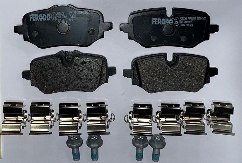 Ferodo FDB5561 Комплект гальмівних накладок, дискове гальмо